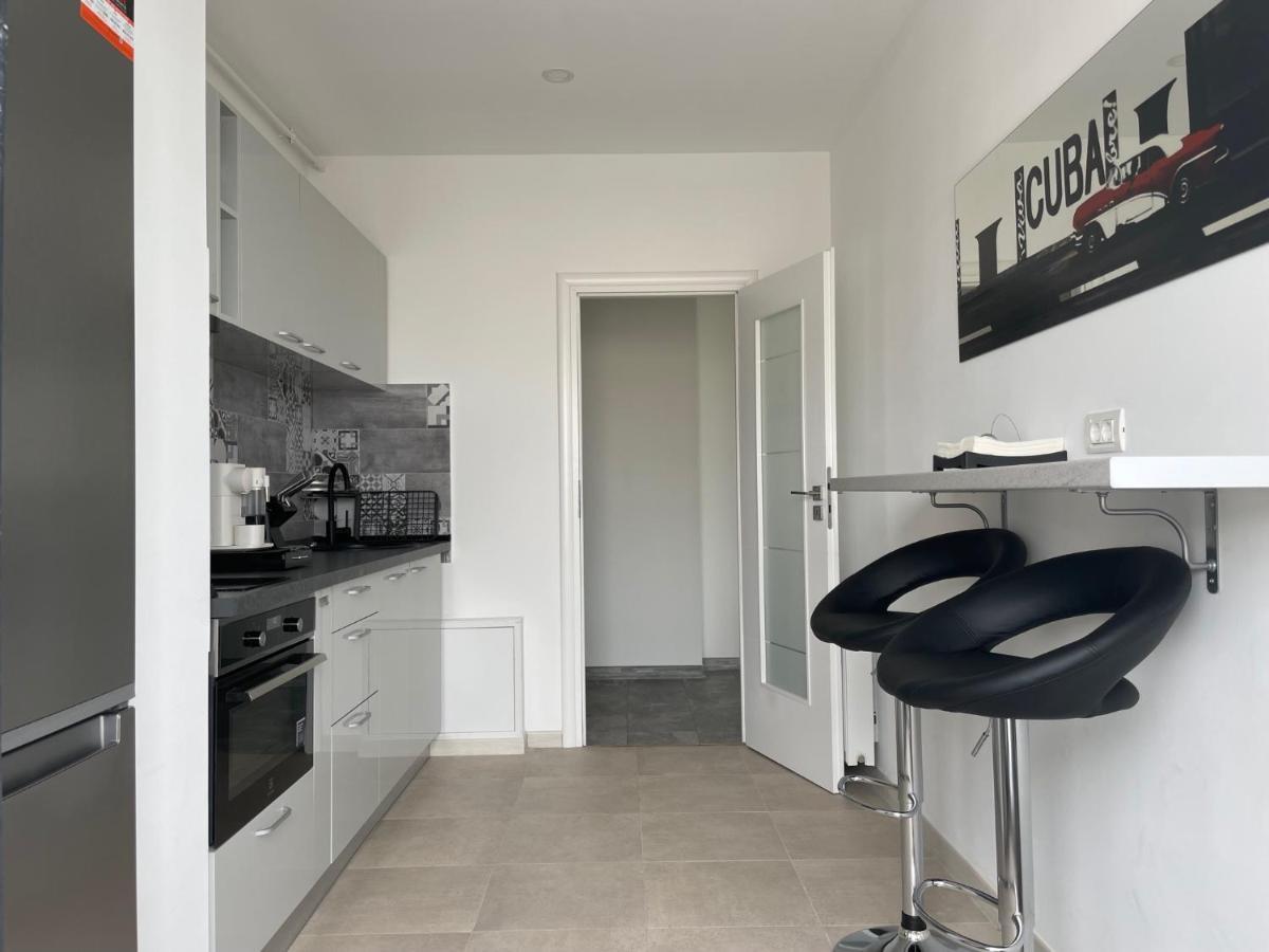 Lakeview 2 Room Penthouse Rooftop Terrace W15 Bucharest Luaran gambar